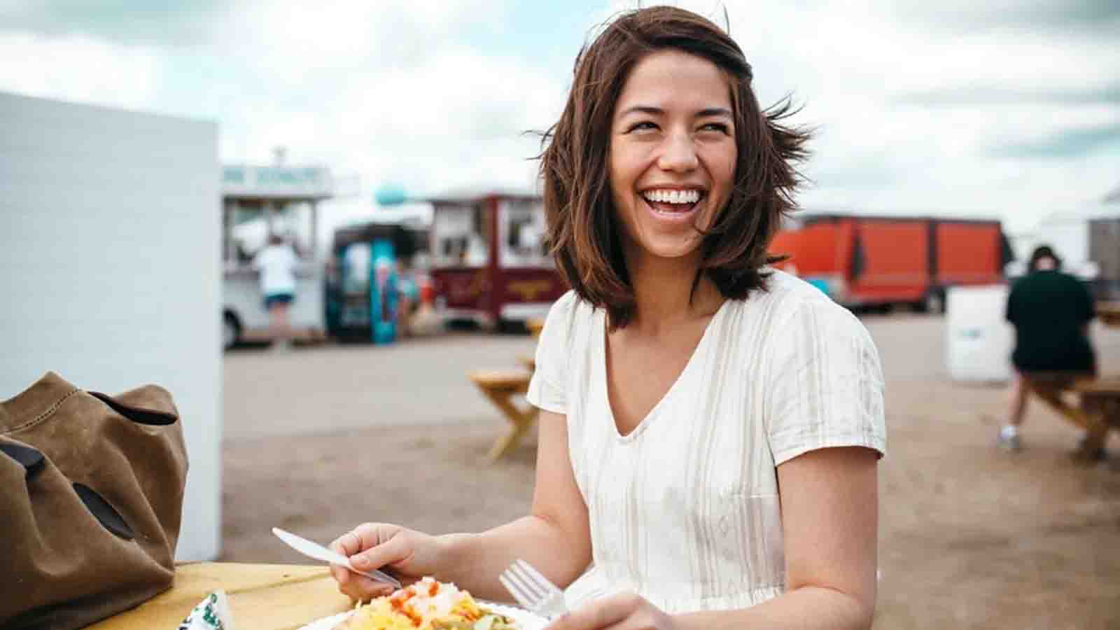 Molly Yeh Sister Jenna And Mia, Parents And Age Revealed
